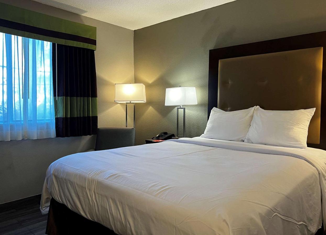 Econo Lodge Spring Lake Extérieur photo