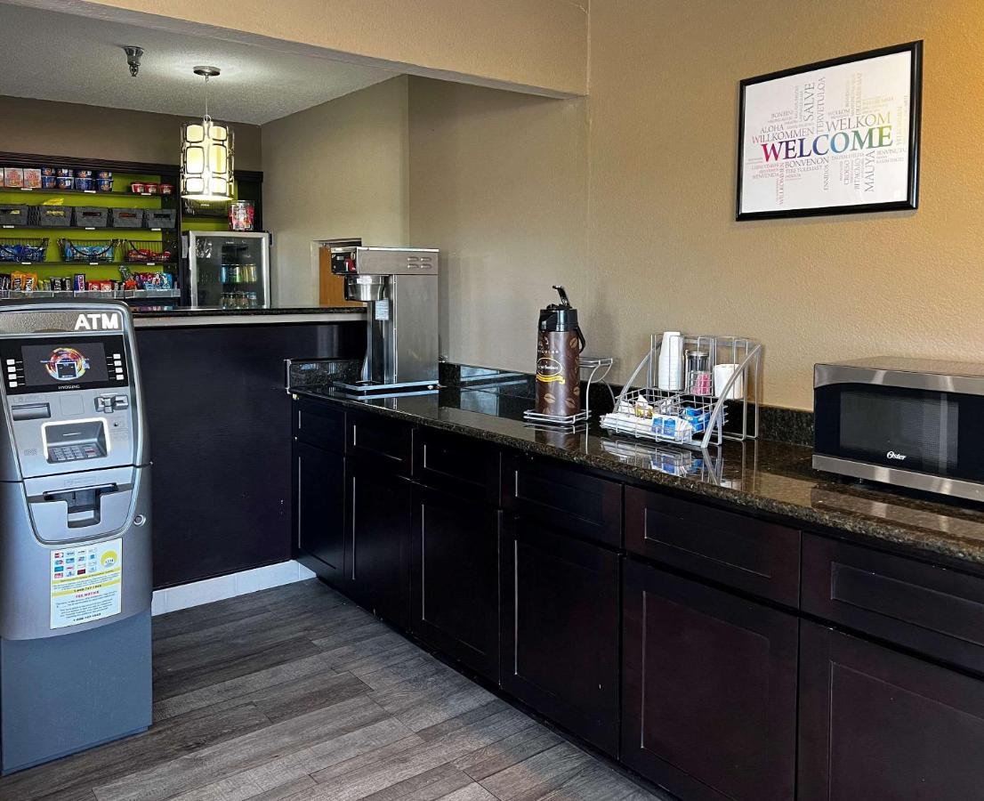 Econo Lodge Spring Lake Extérieur photo